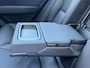 Volvo XC60 2.0 T6 Plug-in hybrid 340 pk AWD Inscription Exclusive Navi Trekhaak Panoramadak Blis 20 Inch Velgen Harman Kardon Pilot Assist ACC Head -UP DAB Carplay Getint Glas NL Auto Plug-in Hybride 1e Eigenaar BTW