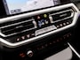 BMW 3-Serie 330e Sportline 293Pk Automaat (APPLE CARPLAY, GROOT NAVI, ZWART HEMEL, DEALER ONDERHOUDEN, SFEERVERLICHTING, LEDER, SPORTSTOELEN, CAMERA, GETINT GLAS, STOELVERWARMING, NIEUWSTAAT)