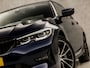 BMW 3-Serie 330e Sportline 293Pk Automaat (APPLE CARPLAY, GROOT NAVI, ZWART HEMEL, DEALER ONDERHOUDEN, SFEERVERLICHTING, LEDER, SPORTSTOELEN, CAMERA, GETINT GLAS, STOELVERWARMING, NIEUWSTAAT)