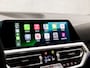 BMW 3-Serie 330e Sportline 293Pk Automaat (APPLE CARPLAY, GROOT NAVI, ZWART HEMEL, DEALER ONDERHOUDEN, SFEERVERLICHTING, LEDER, SPORTSTOELEN, CAMERA, GETINT GLAS, STOELVERWARMING, NIEUWSTAAT)