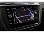 Volkswagen Tiguan 1.5 TSI 150 pk DSG R-Line Black Style | IQ Light | Adaptieve Cruise Control | 19 inch | Camera | Sfeerverlichting
