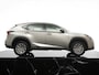 Lexus NX 300h Business Line - 26.000 km - Navigatie - Camera - 17 inch LM velgen - Climate control - Cruise control - 12 maanden garantie