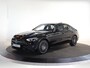 Mercedes-Benz C-klasse 300e Business Solution AMG | Panoramaschuifdak | Nightpakket | Digital Light | 19" LM velgen | Dodehoekassistent | 360° camera | Stoelverwarming | Sfeerverlichting |