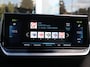Peugeot e-208 EV *Auto van de Week!* GT Pack 50kWh 136PK Automaat, Rijklaarprijs, Alcantara Stoelverwarming 3 Fase lader DAB+ Camera Navigatie
