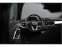 Audi Q3 45 TFSI e Advanced edition | Navigatie | Keyless | Stoelverwarming | Camera | Stuurverwarming | Parkeersensoren | Black Edition | Adaptive Cruise Control | DAB | Navigatie | Ambiance Verlichting | Digital Dash | LED |