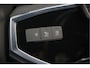 Audi Q3 45 TFSI e Advanced edition | Navigatie | Keyless | Stoelverwarming | Camera | Stuurverwarming | Parkeersensoren | Black Edition | Adaptive Cruise Control | DAB | Navigatie | Ambiance Verlichting | Digital Dash | LED |
