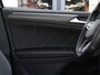 Volkswagen Tiguan 1.5 TSI R-Line Business 150pk DSG | Trekhaak | Achteruitrijcamera | Climate Control | LED | Navigatie |