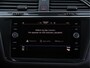 Volkswagen Tiguan 1.5 TSI R-Line Business 150pk DSG | Trekhaak | Achteruitrijcamera | Climate Control | LED | Navigatie |