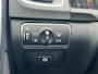 Volvo V60 2.0 T4 Business Sport | Camera | Leder | Panoramadak | Stoelverwarming | Parkeersensoren voor en achter | Xenon | Trekhaak |