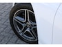 Mercedes-Benz E-klasse 300e AMG Line DISTRONIC PLUS WIDESCREEN SFEER CARPLAY TREKHAAK