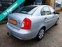 Hyundai Accent 1.4i Dynamic 97pk Sedan Airco Trekhaak 1100kg. 1e eigenaar