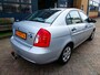 Hyundai Accent 1.4i Dynamic 97pk Sedan Airco Trekhaak 1100kg. 1e eigenaar