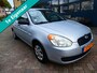 Hyundai Accent 1.4i Dynamic 97pk Sedan Airco Trekhaak 1100kg. 1e eigenaar