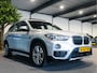 BMW X1 sDrive18i Panorama | Navigatie | Stoelverwarming | Zeer nette auto