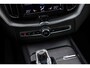 Volvo XC60 2.0 B5 AWD Inscription | Panorama dak | Head-up display | Adaptieve cruise control | Elektrisch verstelbare voorstoelen | Stoel/stuur verwarming | Harman/Kardon | 21" Velgen |