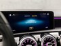 Mercedes-Benz A-klasse 180 AMG Sport Automaat (SCHUIFDAK, APPLE CARPLAY, SFEERVERLICHTING, BURMESTER, KEYLESS, LEDER/ALCANTARA, CAMERA, SPORTSTOELEN, STOELVERWARMING, WIDESCREEN, GETINT GLAS, NIEUWSTAAT)