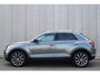 Volkswagen T-Roc 1.5 TSi 150pk Sport LED | Panoramadak | Virtual | Carplay | Trekhaak | 18 Inch LMV
