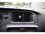 Volvo V40 1.5 T3 Polar+ Sport R-Design Automaat Camera/Panodak/Keyless/Stoelverwarming/PDC/Park.Assist/Alcantara/Trekhaak/APK:2027