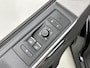 Volkswagen Transporter 2.0 TDI L2H1 204 PK | Airco | Multifunctioneel stuur |  Adaptive cruise control | Apple Carplay | Trekhaak | Dubbele Cabine | Armsteunen | Stoelverwarming | Navigatie | Achteruitrijcamera |