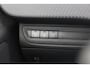 Peugeot 2008 1.2 VTi Allure Pack Premium Plus Automaat. / Nieuwe distr.riem! / Panoramadak / Navigatie / Parkeerhulp achter / 16'' / Getint glas / Bluetooth / Cruise Control