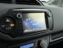 Toyota Yaris 1.5 Hybrid Aspiration | Cruise Control | Climate Control | Parkeercamera | Metaallak | APK 28-07-2026 | NL-Auto | Lederen Stuur |
