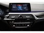 BMW 5-Serie 530e iPerformance High Executive 2018 | Schuifkantel Dak | Stoel & Stuurverwarming | Stoel Verkoeling | Carplay | Lederen Memory Stoelen | Navigatie | Adaptive Cruise Control | Onderhoudshistorie