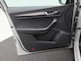 Skoda Karoq 1.5 TSi 150 Pk Sportline Business | LED | Camera | Canton Audio | Adaptive Cruise | Navigatiesysteem | Carplay | Keyless | 19 Inch