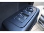 Volvo V60 2.0 T6 Twin Engine AWD Momentum Pro Cruise control | Extra getint glas | 18" lichtmetalen velgen | Adaptieve LED koplampen | Parkeersensoren achter | Parkeercamera | Trekhaak | Elektr. bedienbare achterklep |
