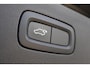 Volvo V60 2.0 T6 Twin Engine AWD Momentum Pro Cruise control | Extra getint glas | 18" lichtmetalen velgen | Adaptieve LED koplampen | Parkeersensoren achter | Parkeercamera | Trekhaak | Elektr. bedienbare achterklep |