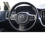 Volvo V60 2.0 T6 Twin Engine AWD Momentum Pro Cruise control | Extra getint glas | 18" lichtmetalen velgen | Adaptieve LED koplampen | Parkeersensoren achter | Parkeercamera | Trekhaak | Elektr. bedienbare achterklep |