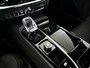 Volvo V60 T6 Plug-in hybrid AWD Plus Dark | Panoramadak | Harman Kardon | 360° camera | Trekhaak | Stoel- stuurverwarming