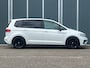 Volkswagen Touran 1.5 TSI 150pk DSG R-Line Black Style 7p. | ACC | Elk Trekhaak
