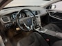 Volvo S60 2.0 D2 Momentum Business Airco ECC | Parkeer Sensoren | Cruise Control | Trekhaak | Navigatie | Isofix | NAP