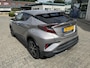 Toyota C-HR 1.8 HYBRID EXECUTIVE NL-AUTO HALF-LEDER TREE-PLANKEN JBL-AUDIO STOEL/STUURVERW NAVI KEYLESS PARK-SENSOREN LED