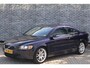 Volvo C70 Convertible 2.5 T5 Summum | Lederen bekleding | Elektr. bedienbare bestuurdersstoel met geheugen | Cruise Control | Navigatie | Stoelverwarming | Xenon verlichting | Windscherm | Parkeersensoren | Bluetooth via parrot | Audiobeediening op het stuurwiel |