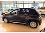 Toyota Yaris 1.5 Hybrid Active. 32.000 KM! Grootbeeld navi.