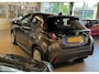 Toyota Yaris 1.5 Hybrid Active. 32.000 KM! Grootbeeld navi.