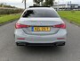Mercedes-Benz C-klasse 180 Business Solution AMG | Panoramadak | Sportstoelen | Digital Light | 360 Camera | DAB | Ele.wegklapbare Trekhaak | Sfeerverlichting | Nightpakket | Spiegelpakket | Apple Carplay/Android Auto |