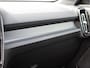 Volvo XC40 2.0 B4 Plus Black Edition Automaat / Panoramadak / Microtech Nubuck bekleding / Privacy Glass / Harman Kardon