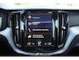 Volvo XC60 2.0 T8 Twin Engine AWD Inscription ACC/HarmanKardon/Panodak/Head-Up/Camera/Keyless/Stoelverwarming/Carplay/Trekhaak/20"