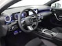 Mercedes-Benz A-klasse 180 AMG Line | Sfeerverlichting | Panoramadak | Stoelverwarming | Multibeam |