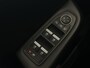 Renault Clio 1.3 TCe 130 EDC Edition One | Navigatie 9,3" | Stoelverwarming | Lichtmetalen velgen 17" | Parkeersensoren voor, achter en achteruitrijcamera