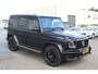 Mercedes-Benz G-klasse 63 AMG Manufaktur/Night pakket/Magno matt/Panoramadak/Burmester/Sfeerverlichting/Entertainment schermen/Akrapović/AMG active ride control/Elektrisch verstelbare stoelen met memory + massage/Stoel verwarming + koeling/360° camera/voorruitverwarming/IWC/Ala