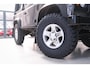 Land Rover Defender 90 Td5 Soft Top | Airco | youngtimer | stoelverwarming | leder | zeer mooi |