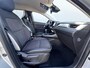 Renault Captur 1.0 TCe 90 techno / Dealer onderhouden / 1.200 kg trekgewicht / Navigatie / Camera + PDC / Apple Carplay Android / 17" LM wielen & All Season banden /