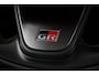 Toyota Yaris 1.5 Hybrid 130 GR Sport | Panoramadak | Navigatie | Dodehoek detectie | JBL | Stoel-/stuurverwarming | Parkeersensoren voor/achter | Apple Carplay / Android Auto | 18 inch