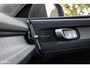 Volvo XC40 1.5 T3 Inscription | Adaptieve cruise | Panorama dak | Zwenkbare trekhaak | Harman Kardon |