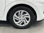 Hyundai i10 1.0 Premium NAVIGATIE | CLIMATE CONTROL | PARKEERCAMERA + SENSOREN | ZEER COMPLEET!