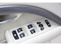 Volvo V70 2.5T Momentum Leer/Parkeersensor/Trekhaak afneembaar/Apk 03-2026