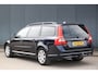 Volvo V70 2.5T Momentum Leer/Parkeersensor/Trekhaak afneembaar/Apk 03-2026